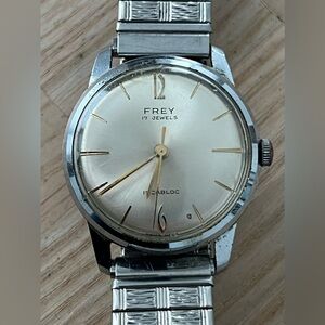 FREY 17 Jewels Incabloc Rare Vintage Mechanical Watch Warm Silver Dial Stainless